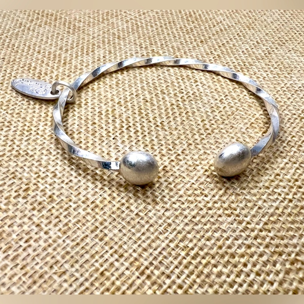 ***Retired & NIB*** Gretta Bracelet